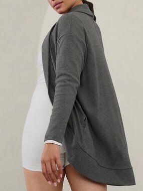 C008 ATHLETA Presence Cocoon Wrap